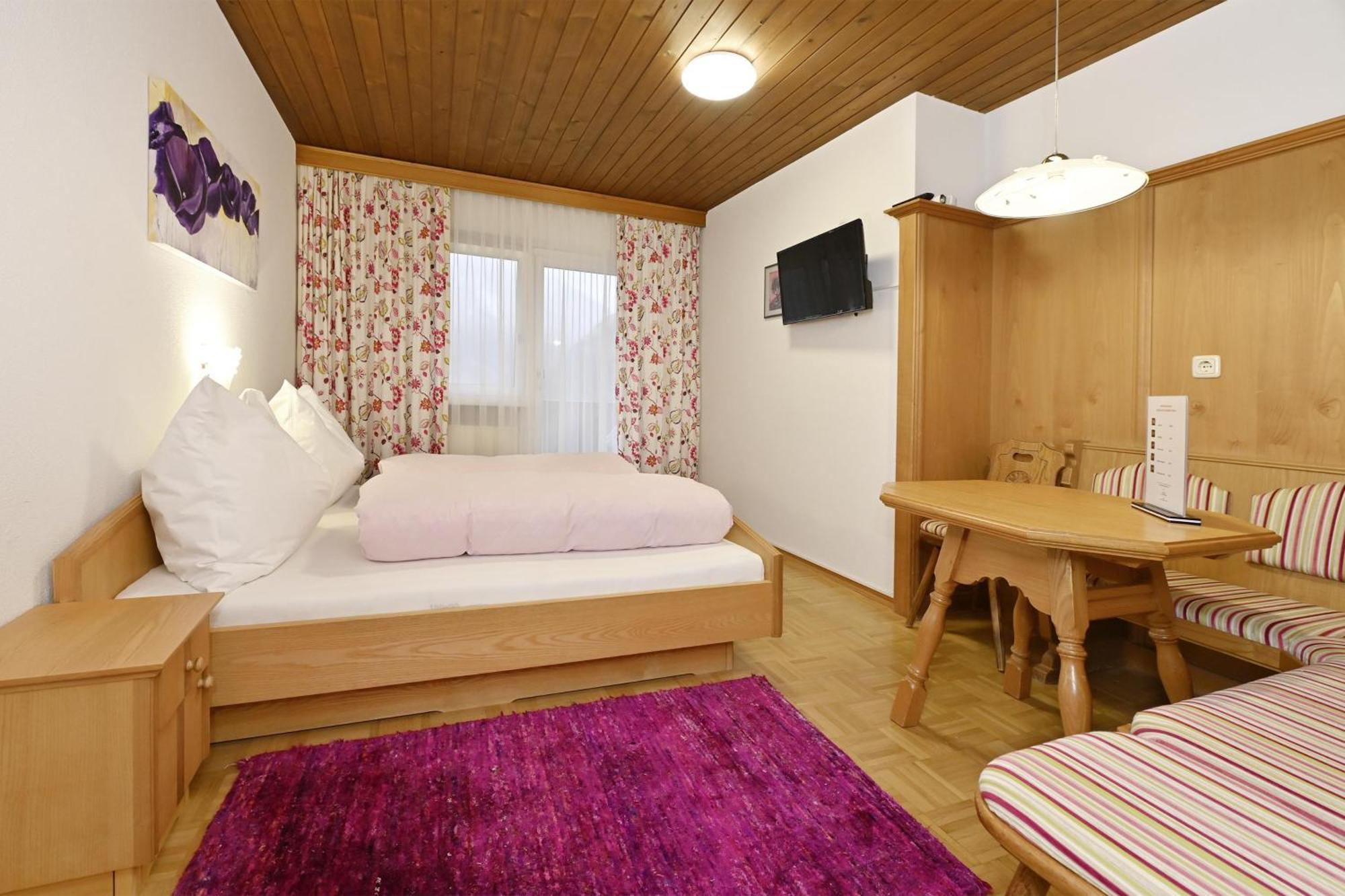 Gaestehaus Rundblick Schruns Екстериор снимка