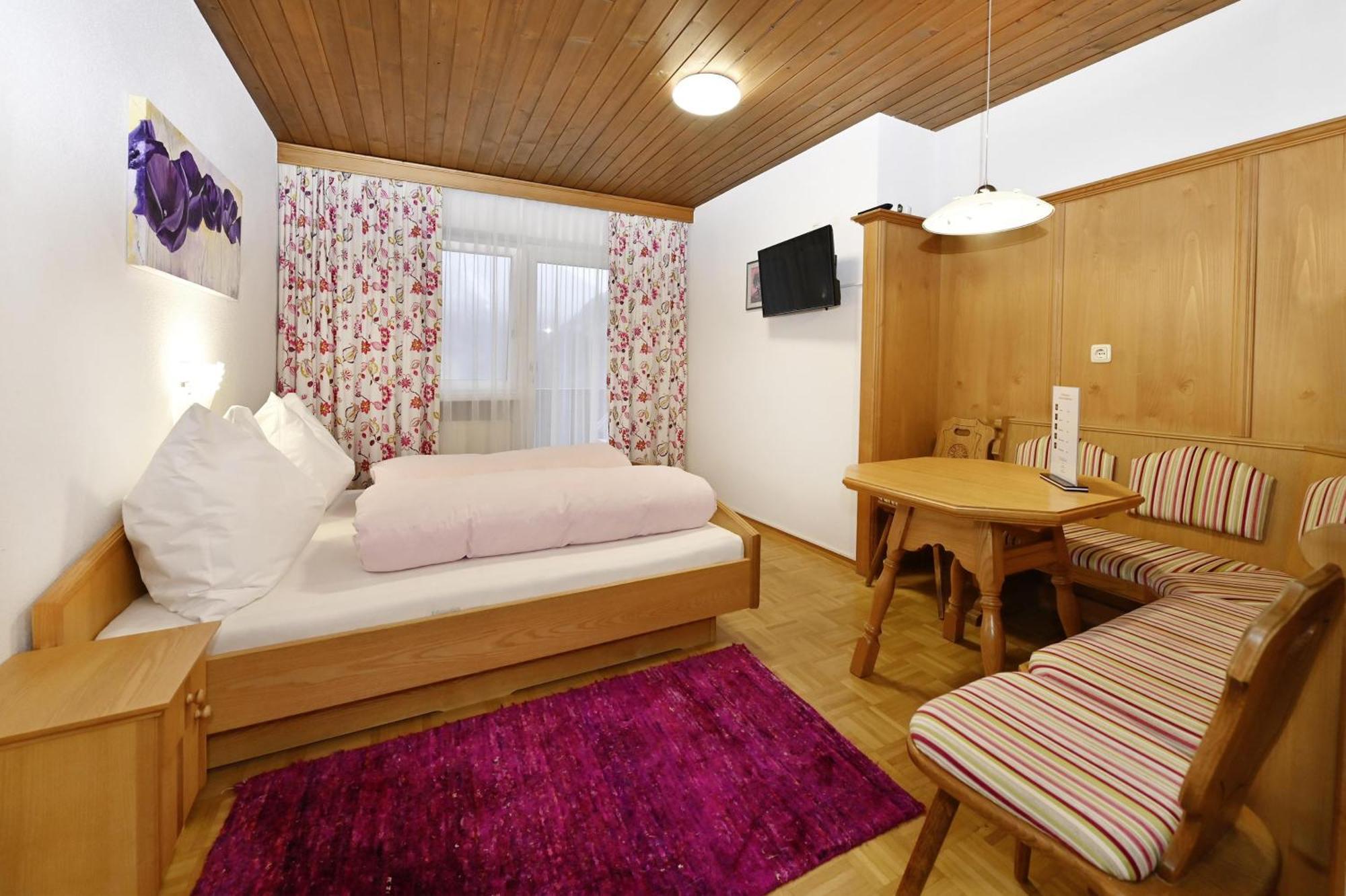 Gaestehaus Rundblick Schruns Екстериор снимка